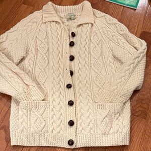 Elegant Cachain Handknit  Cream Cable Knit Cardigan